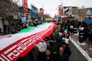 راهپیمایی 22 بهمن در زنجان