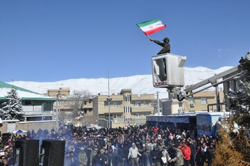 جشن بزرگ چهل و یک سالگی انقلاب اسلامی در دماوند