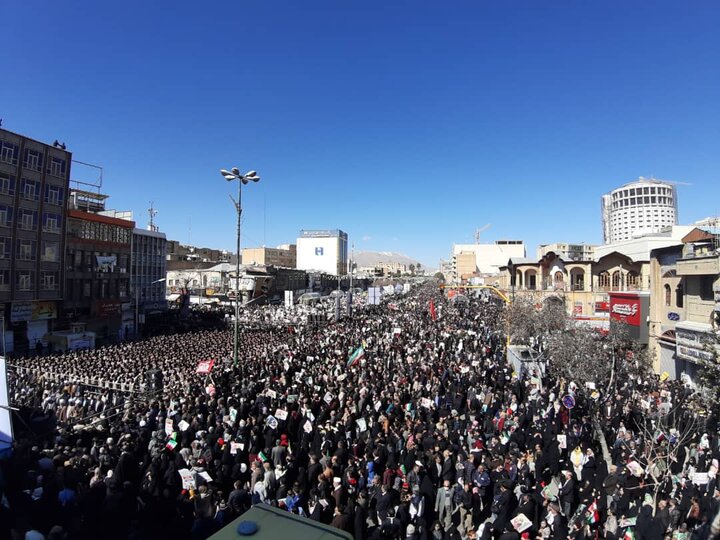 استاندار فارس: حضور در راهپیمایی و انتخابات، پیروزی جدیدی برای ملت رقم می‌زند