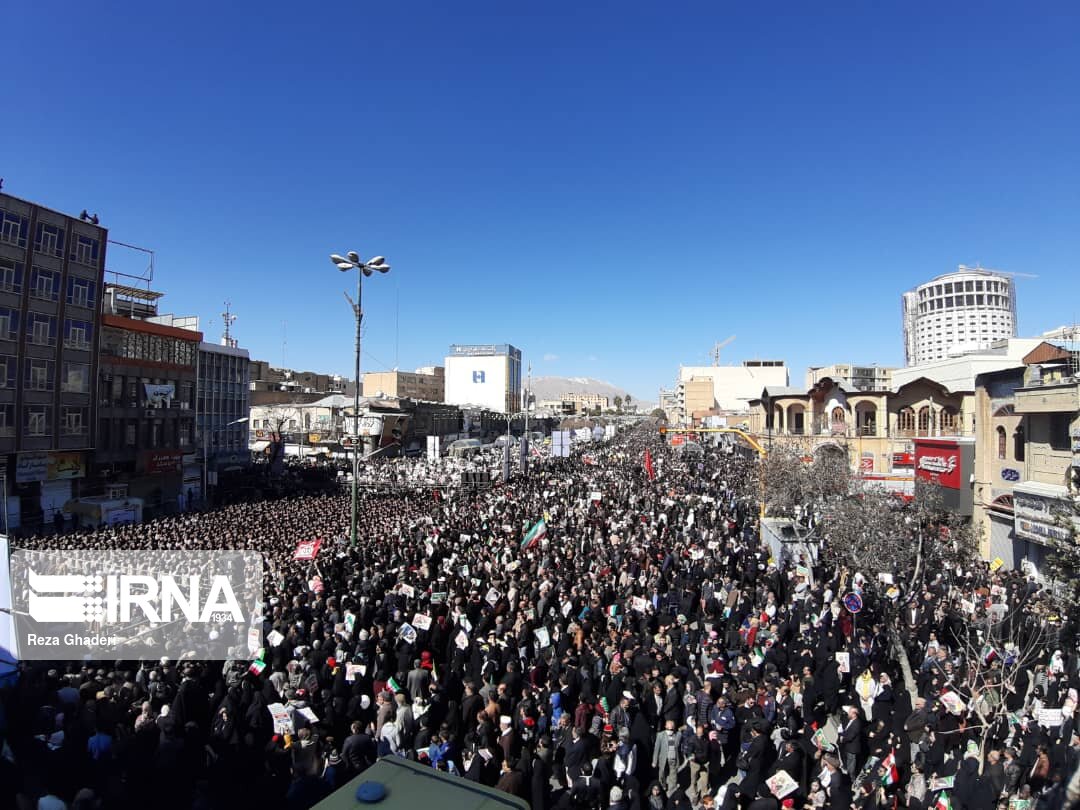 استاندار فارس: حضور در راهپیمایی و انتخابات، پیروزی جدیدی برای ملت رقم می‌زند