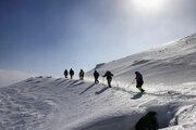 صعود زمستانی کوهنوردان به ارتفاعات برف‌گیر مهاباد