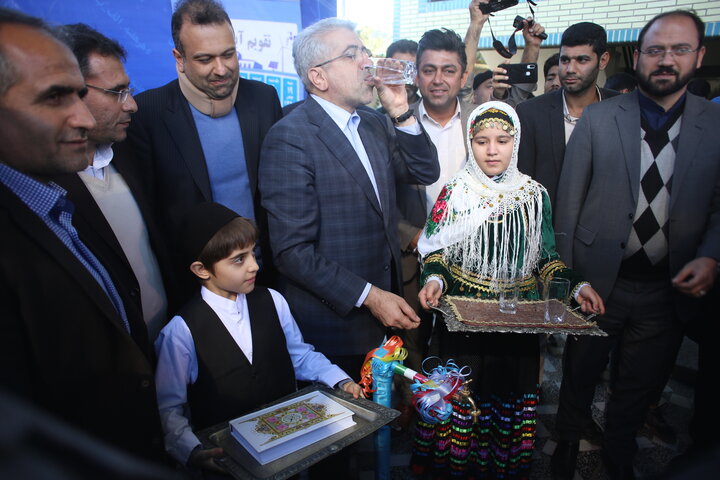 افتتاح طرح‌های آب‌رسانی مازندران با حضور وزیر نیرو در روستای ریکنده قائمشهر