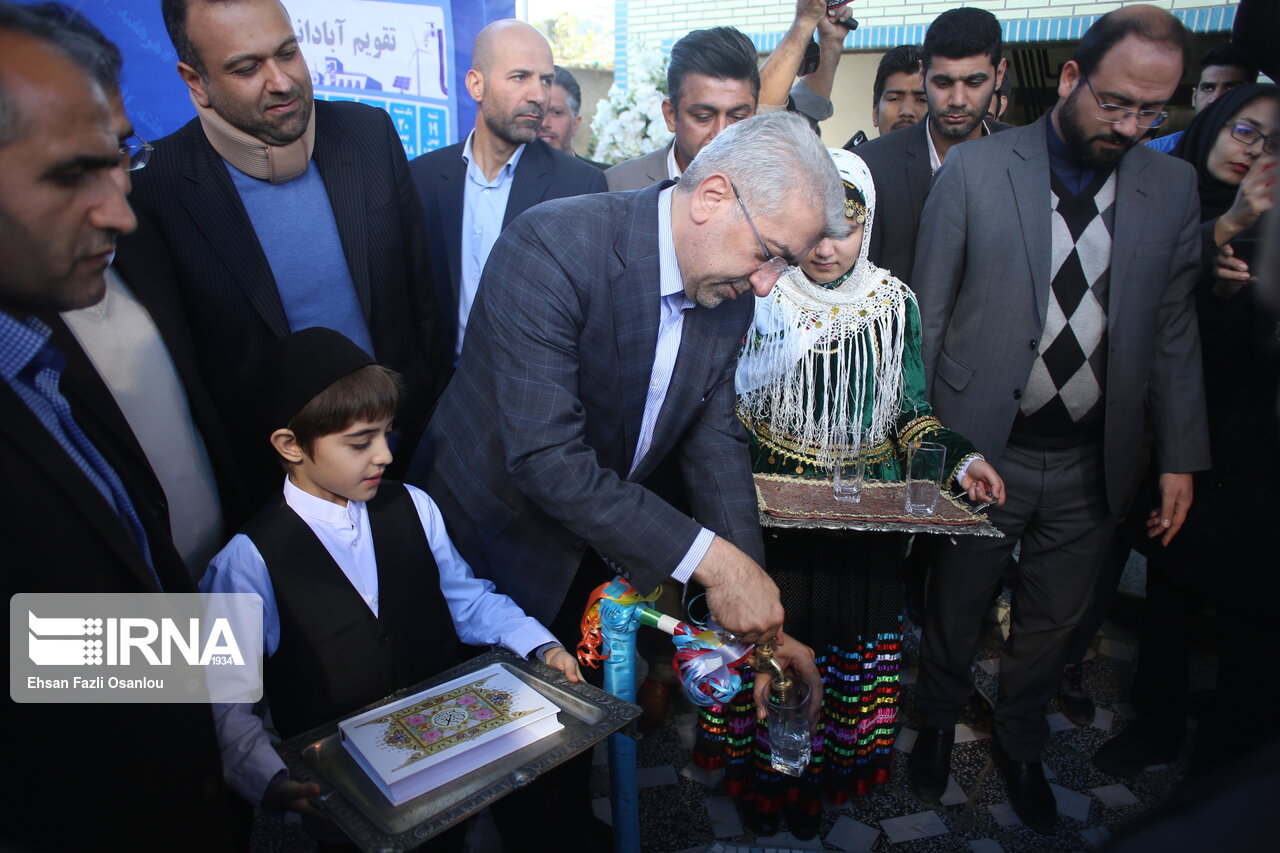 ۲ نیروگاه ۲۵ مگاواتی برق با حضور وزیر نیرو در مازندران افتتاح شد