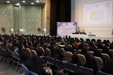 جلسه  آموزش کارشناسان فناوری اطلاعات و کاربران رایانه شعب اخذ رای در قم