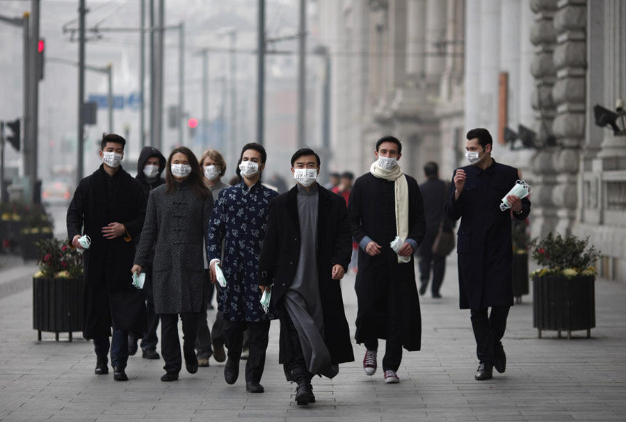 شمار قربانیان ویروس کرونا در چین به ۱۸۰۰ تن افزایش یافت