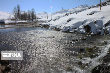 Snowy Kouhrang on slope of Zagros Mount: Beautiful with splendid weather