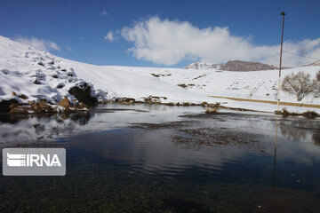 Snowy Kouhrang on slope of Zagros Mount: Beautiful with splendid weather