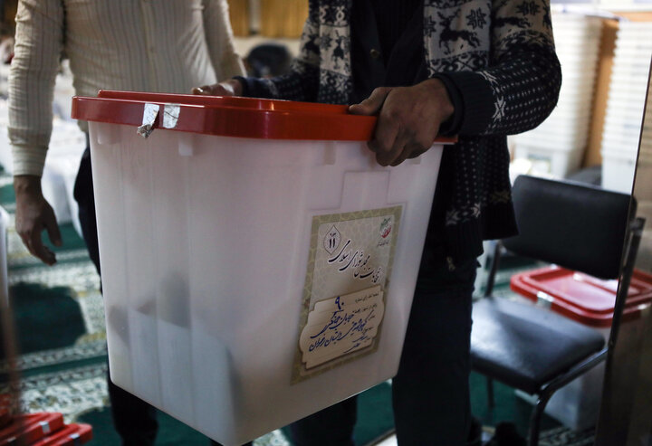 314 شعبه اخذ رای در شهرستان اراک دایر شد