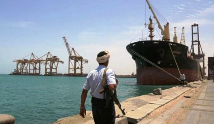 کشتی‌های حامل سوخت‌ و غذا برای یمن همچنان در توقیف ائتلاف سعودی