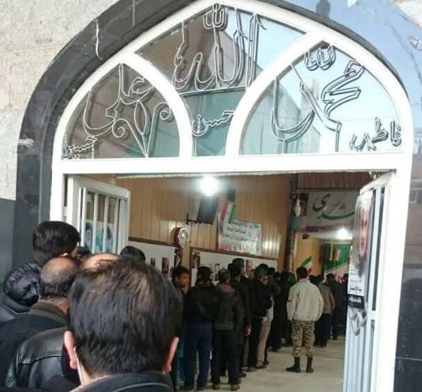 تداوم حضور پر شور مردم مشهد در شعب اخذ رای 