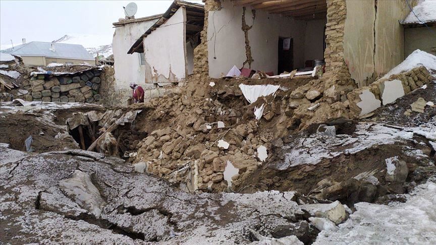 هفت شهروند ترکیه‌ای بر اثر زمین‌لرزه قطور خوی جان باختند - ایرنا