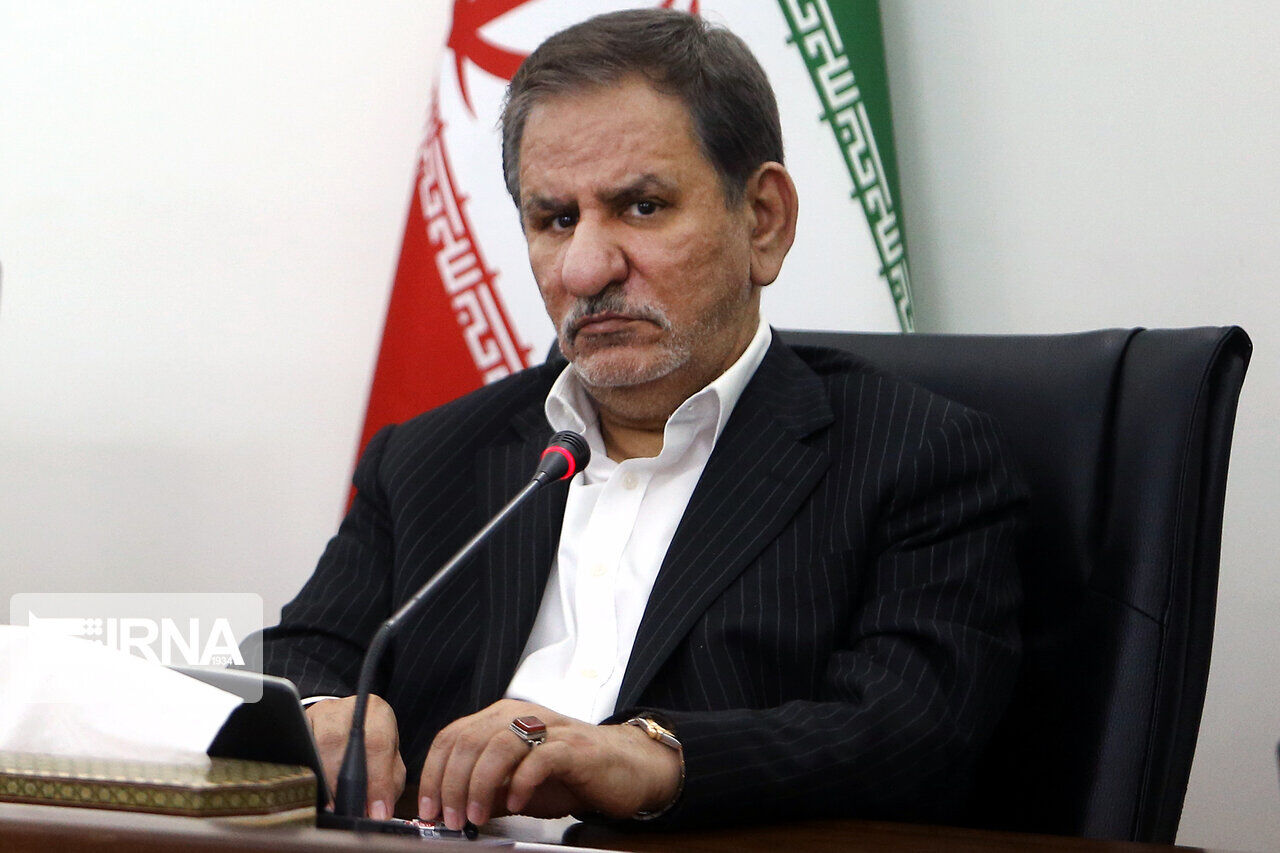 جهانغيري يؤكد ضرورة تقديم الاغاثة الفورية للمنكوبين بالزلزال في قطور
جهانغيري يؤكد ضرورة تقديم الاغاثة الفورية للمنكوبين بالزلزال في قطور