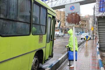 ضدعفونی ناوگان حمل و نقل عمومی ورامین علیه بیماری کرونا