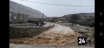 طغیان خشکه‌رودها بر اثر بارش بی‌وقفه باران در ایلام 