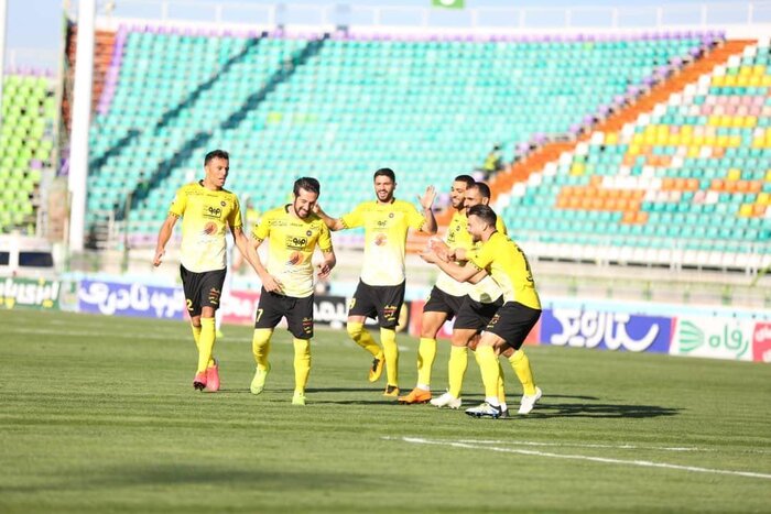 سپاهان منتظر اعلام سازمان لیگ فوتبال برای برگزاری تمرین گروهی است