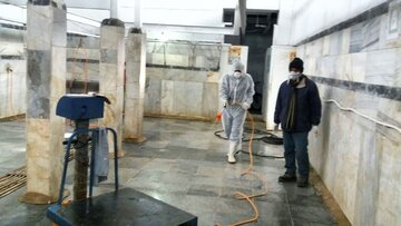 ضدعفونی کردن خیابان‌ها و اماکن عمومی تکاب