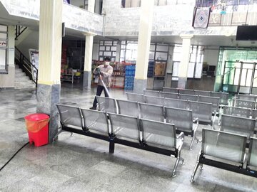 ضدعفونی کردن خیابان‌ها و اماکن عمومی تکاب