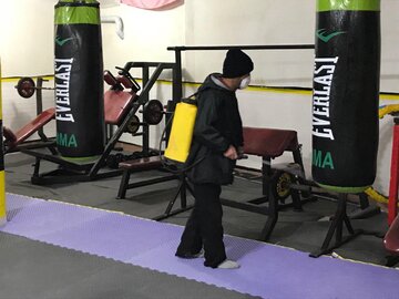 ضدعفونی و گند زدایی اماکن ورزشی شهرستان ماکو