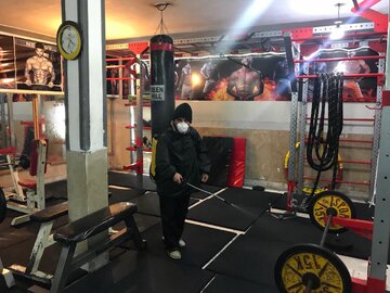 ضدعفونی و گند زدایی اماکن ورزشی شهرستان ماکو