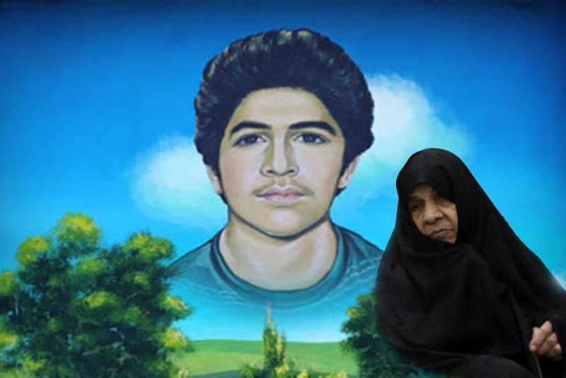 پیکر مادر شهیدان فهمیده در جوار فرزندانش آرام گرفت پیکر مادر شهیدان فهمیده در جوار فرزندانش آرام گرفت