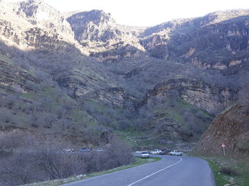 خودنمایی بهار در منطقه باینگان