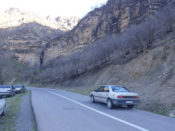 خودنمایی بهار در منطقه باینگان