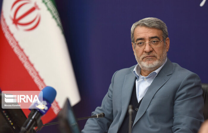 وزیر کشور از تلاش استاندار کرمانشاه در مقابله با کرونا قدردانی کرد