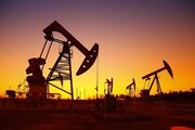  بهای نفت در بازارهای جهانی همچنان رو به  کاهش است 