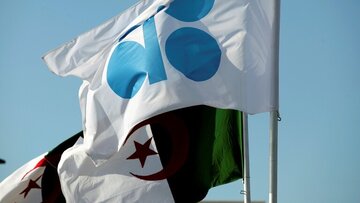 الجزایر خواستار اتخاذ تصمیم فوری برای ایجاد توازن در بازار نفت شد