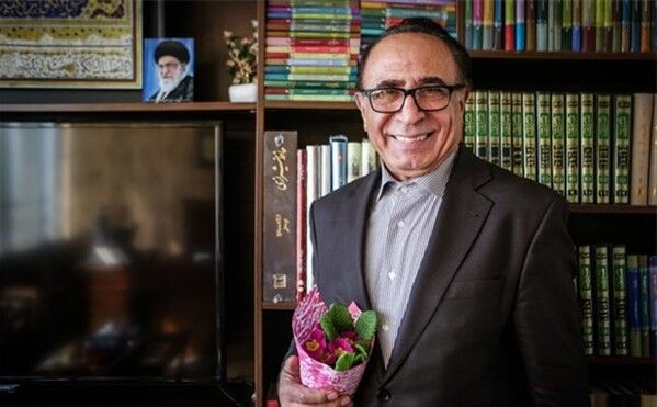 آذر: انگیزه، تخصص و جوانی ویژگی‌های مثبت وزیر فرهنگ است