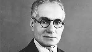 احمد کسروی، بنیانگذار تاریخ‌نگاری نوین در ایران