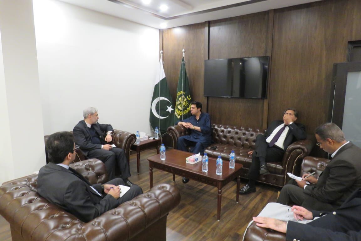 Pakistan keen on cooperation with Iran in water management, construction of dams