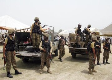 درگیری ارتش پاکستان با تروریست ها ۱۱ کشته برجای گذاشت