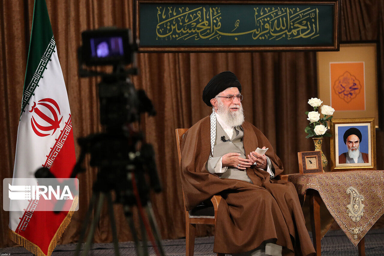 Supreme Leader: US officials are charlatans and terrorists