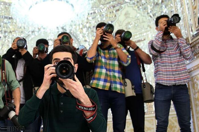 بندرعباس- ایرنا- خبرنگاران و عکاسان هرمزگان به عنوان دروازه‌بانان برای...