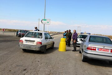 طرح فاصله‌گذاری اجتماعی با مسدود شدن ورودی ورامین اجرا شد