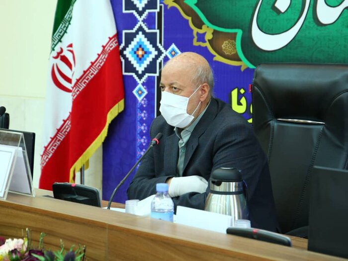 استاندار اصفهان از کادر درمانی به خاطر ارایه خدمات به بیماران کرونایی قدردانی کرد