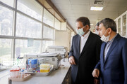 Veep visits Pasteur Institute of Iran