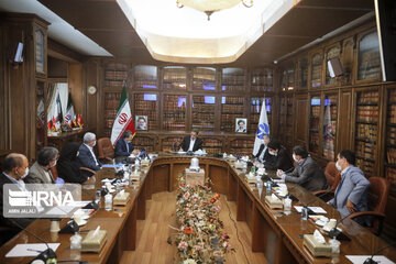 Veep visits Pasteur Institute of Iran