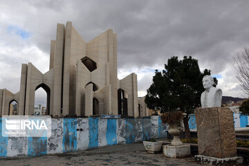 Closure of tourist attractions ofTabriz in North Eastern Iran during coronavirus epidemic