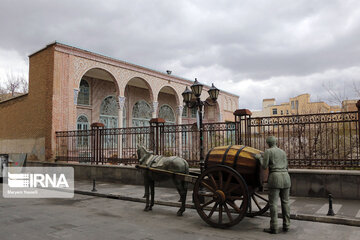 Closure of tourist attractions ofTabriz in North Eastern Iran during coronavirus epidemic