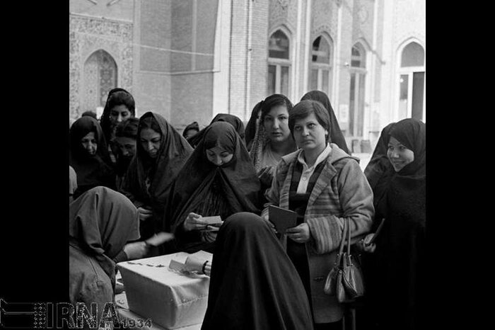 جمهوری اسلامی، آرمانی که همچنان در قلب‌ها می‌تپد 2