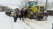 مسدود شدن محورهای روستایی تکاب براثر بارش برف بهاری