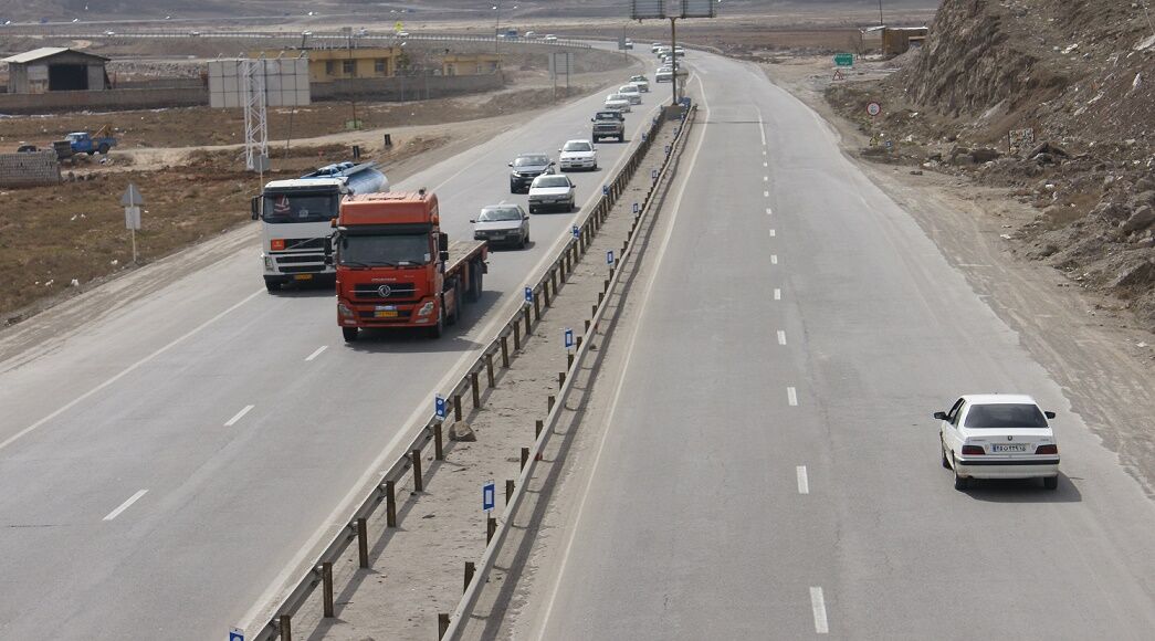 تردد وسایل نقلیه در جاده‌های استان مرکزی 36 درصد کاهش یافت