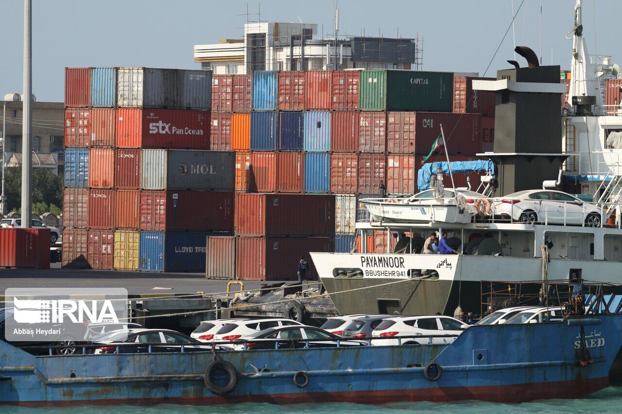 Iranian-Omani ports launch container line
