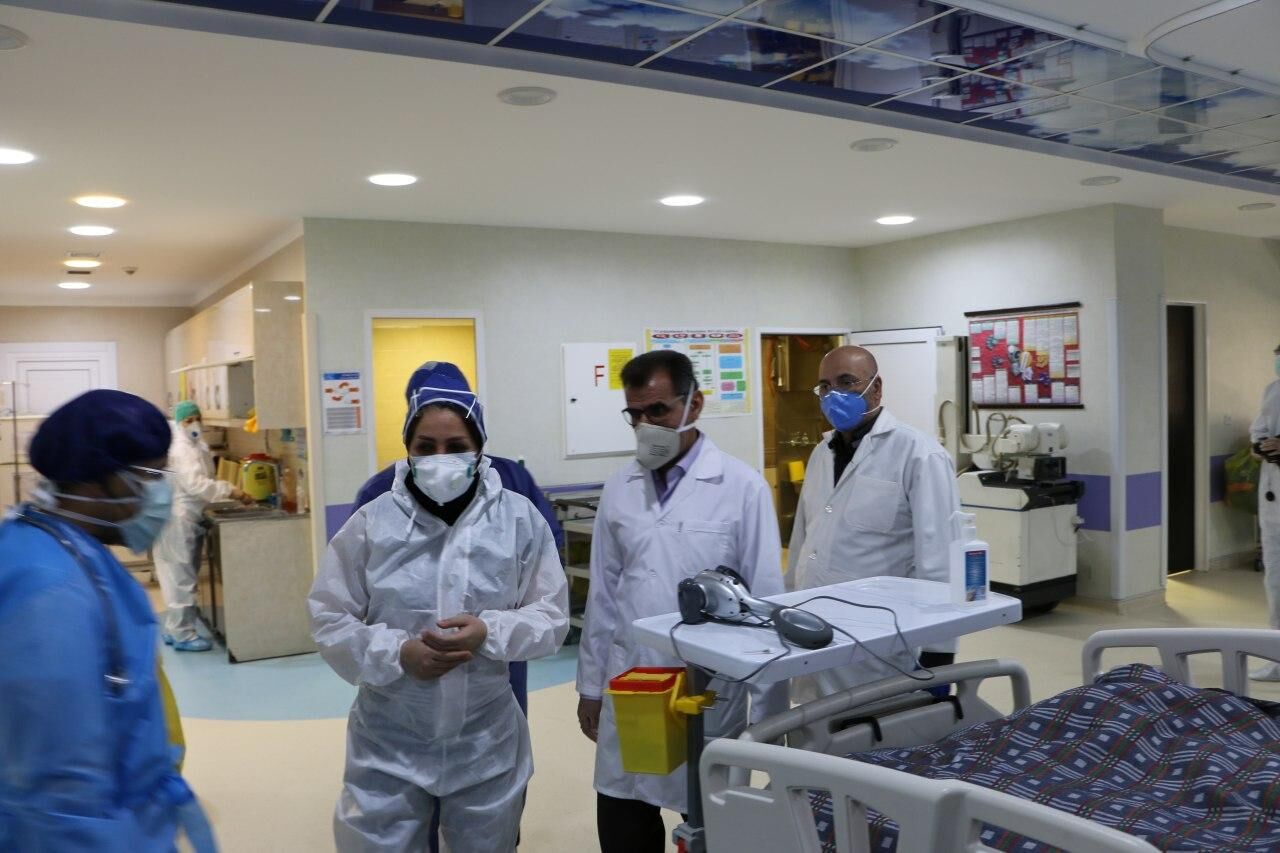 کادر درمانی بخش کرونا بیمارستان کنگان تجلیل شدند