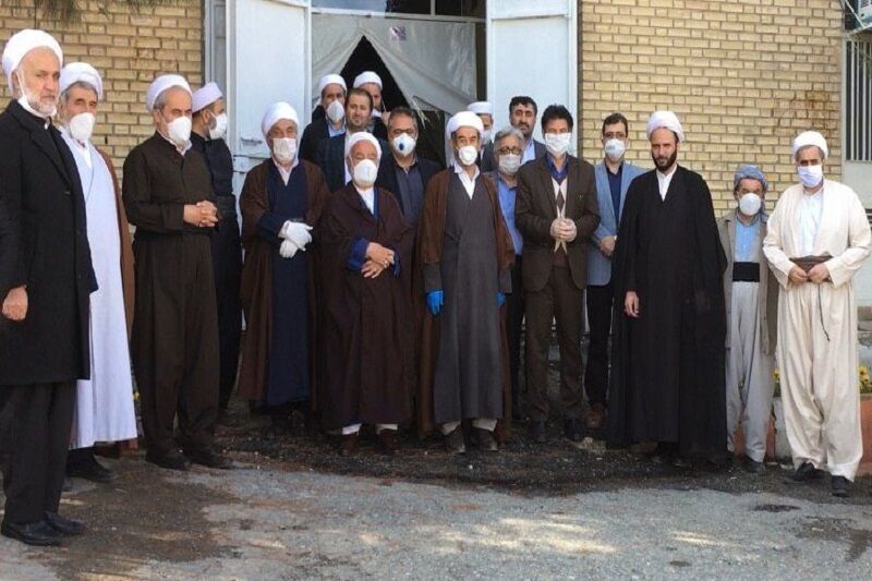 روحانیان مهاباد از بیمارستان موقت این شهر بازدید کردند