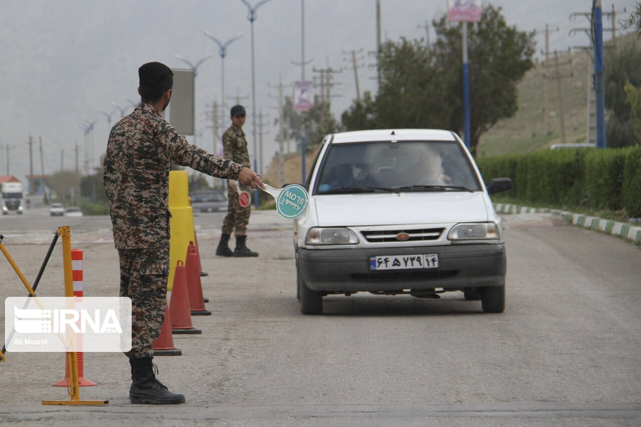 محدودیت در مبادی ورودی گناوه از خیز کرونا پیشگیری می‌کند