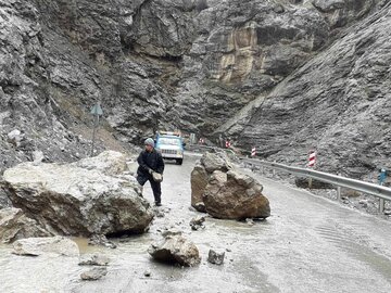 بخشدار: شهروندان از تردد غیر ضروری به رودبار قصران خودداری کنند