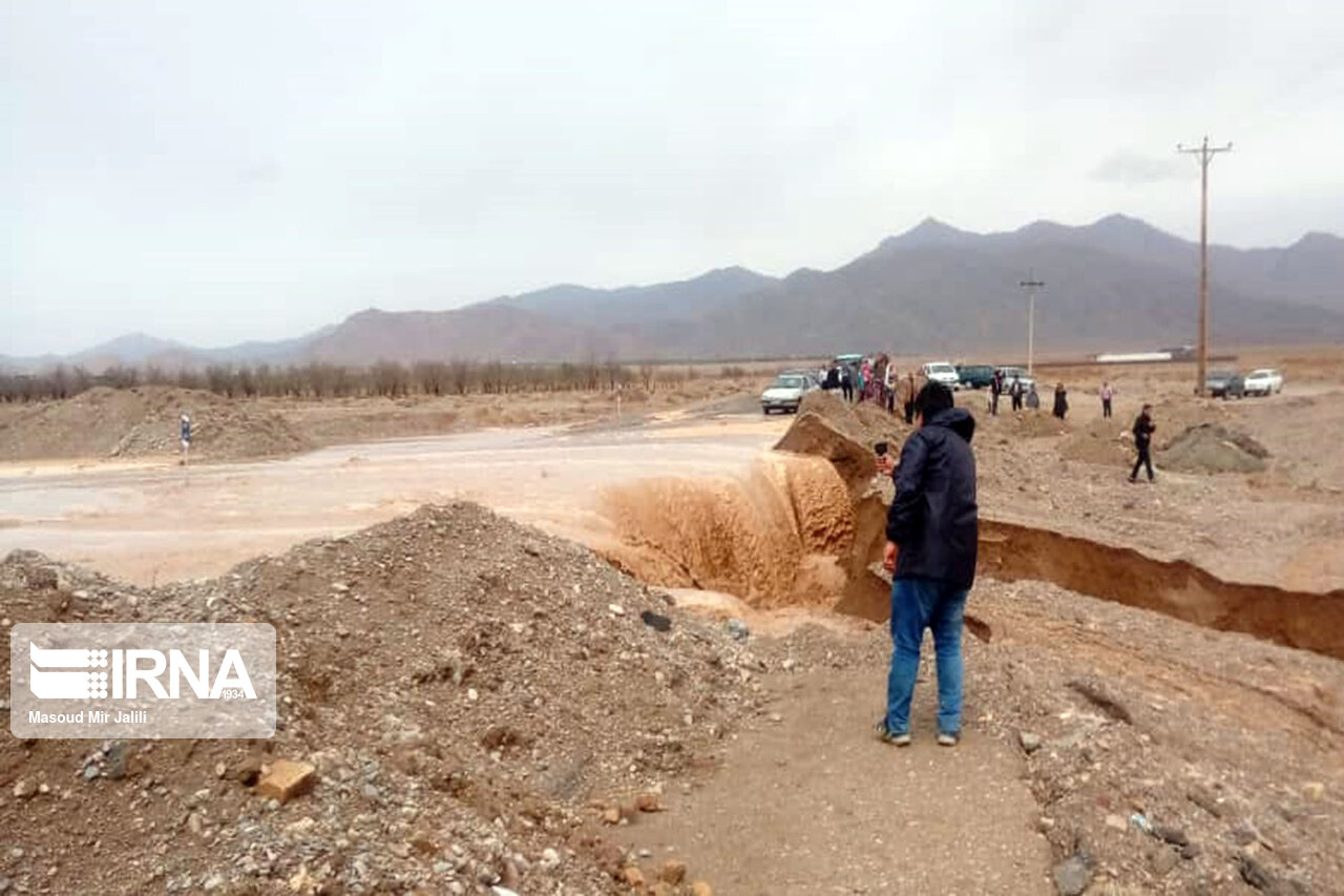 سیلاب رودخانه در مسیر مشهد-کلات یک کشته و یک مفقودی برجای گذاشت